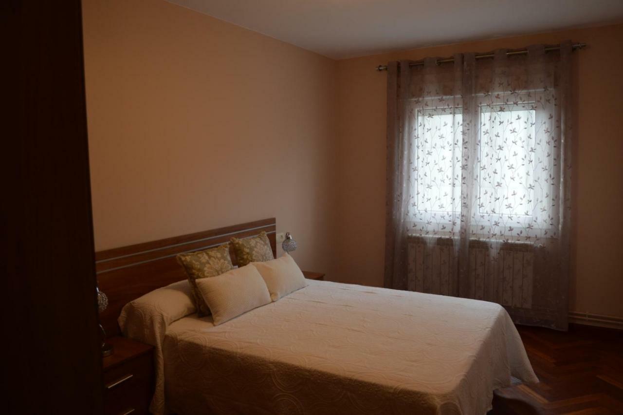 Piso Da Empegada Apartment Arzúa Екстериор снимка