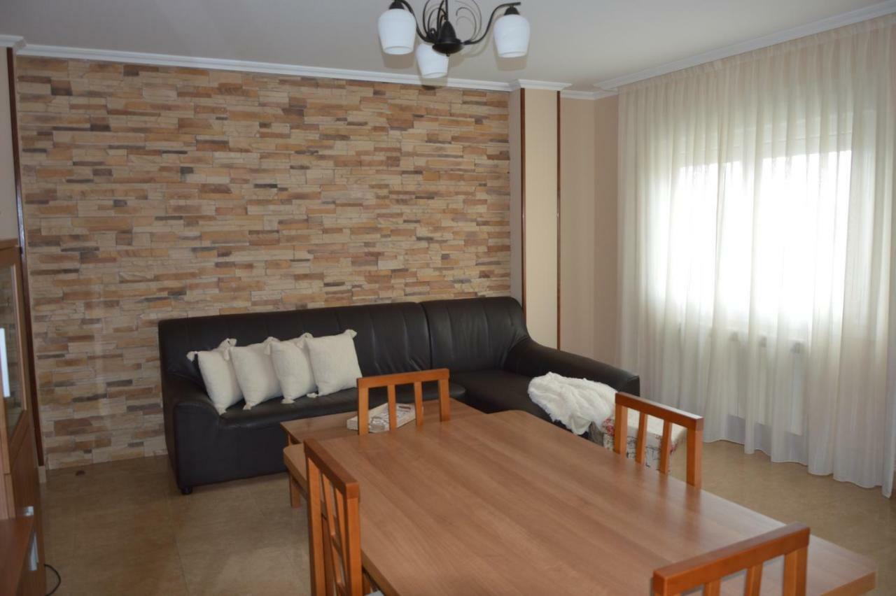 Piso Da Empegada Apartment Arzúa Екстериор снимка